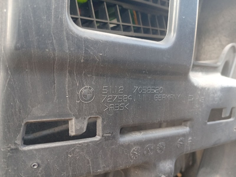 Recambio de soporte paragolpes trasero derecho para bmw 3 (e90) 320 d referencia OEM IAM 51127058520  