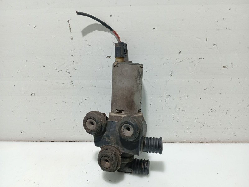 Recambio de bomba agua para bmw 3 (e90) 320 d referencia OEM IAM 64118369806  0392020068