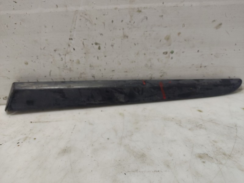 Recambio de moldura para renault clio iii 1.5 dci diesel cat referencia OEM IAM 8200289931  