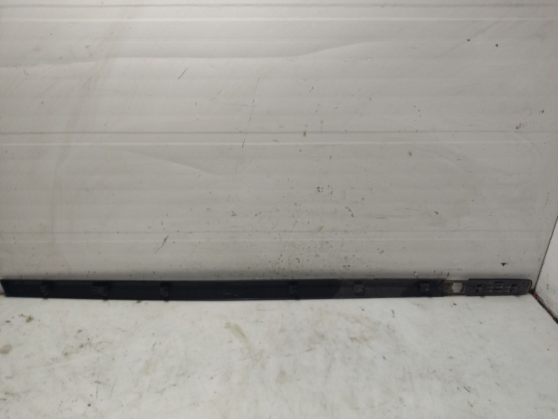 Recambio de moldura para renault clio iii 1.5 dci diesel cat referencia OEM IAM 8200289920  