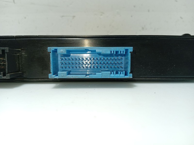 Recambio de modulo electronico para bmw 3 (e90) 320 d referencia OEM IAM 61356971958 61356971957 532305901