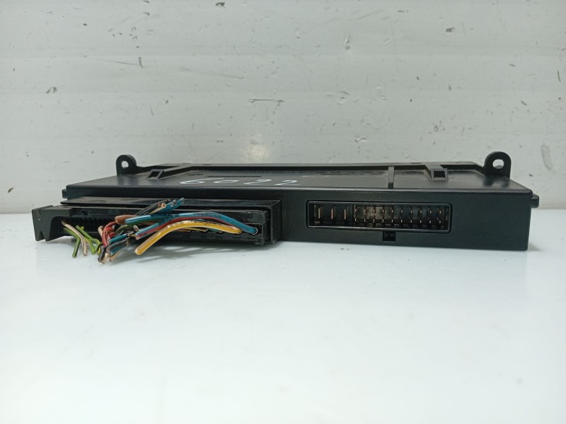 Recambio de modulo electronico para bmw 3 (e90) 320 d referencia OEM IAM 61356971958 61356971957 532305901