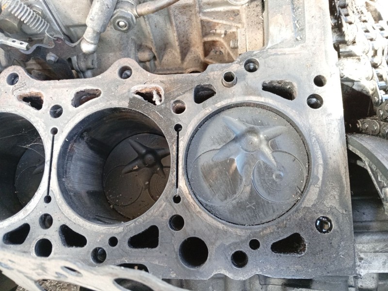 Recambio de piston para mercedes-benz 124 sedán (w124) 200 d (124.120) referencia OEM IAM   