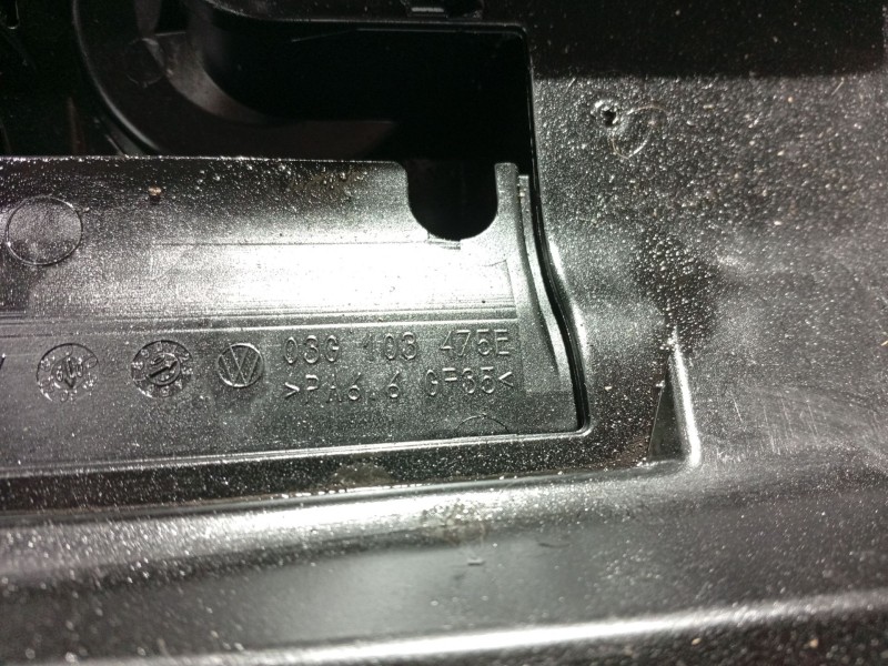 Recambio de tapa balancines para skoda superb ii (3t4) 2.0 tdi referencia OEM IAM 03G103475E  