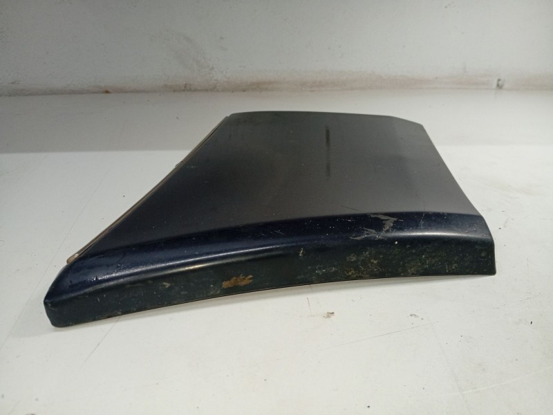 Recambio de molduras delanteras para mercedes-benz 124 sedán (w124) 200 d (124.120) referencia OEM IAM 1246901340L  
