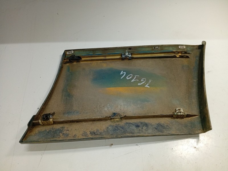 Recambio de molduras delanteras para mercedes-benz 124 sedán (w124) 200 d (124.120) referencia OEM IAM 1246901340L  