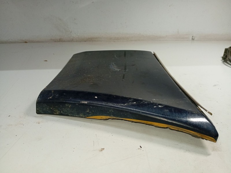 Recambio de molduras delanteras para mercedes-benz 124 sedán (w124) 200 d (124.120) referencia OEM IAM 1246901440R  