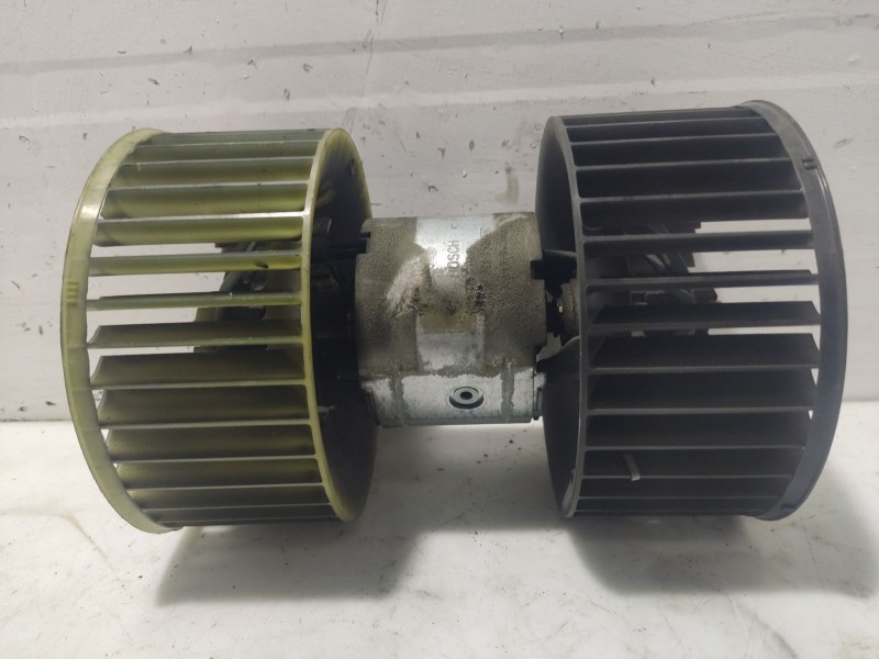 Recambio de motor calefaccion para bmw serie 3 berlina (e36) 318i referencia OEM IAM 64118390208  0130111158