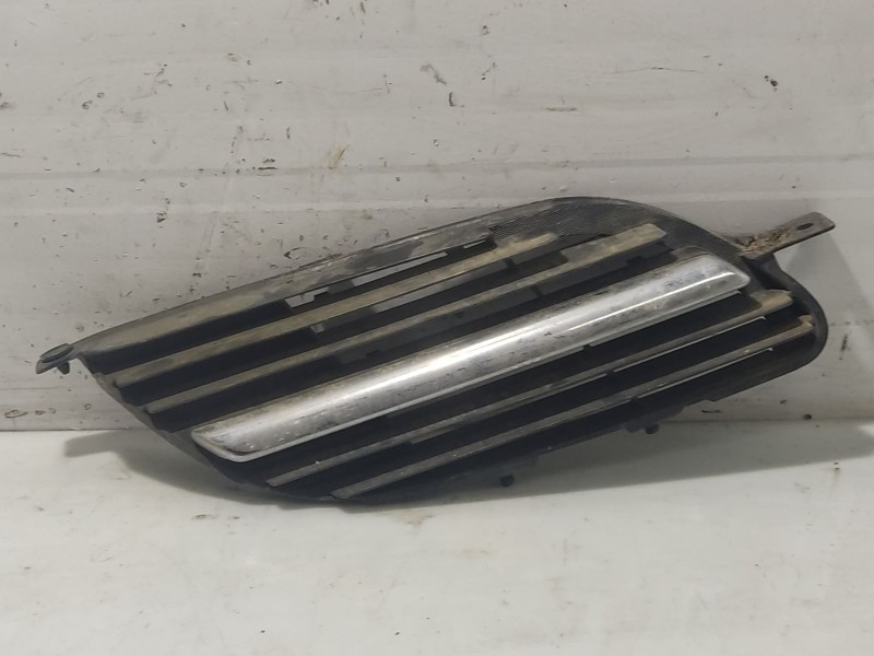 Recambio de moldura para nissan almera tino (v10) 2.2 dci referencia OEM IAM 9381M020  