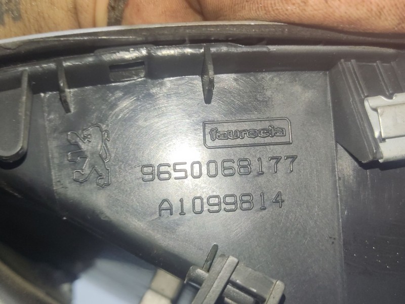 Recambio de moldura para peugeot 207/207+ (wa_, wc_) 1.4 16v referencia OEM IAM 9650068177  