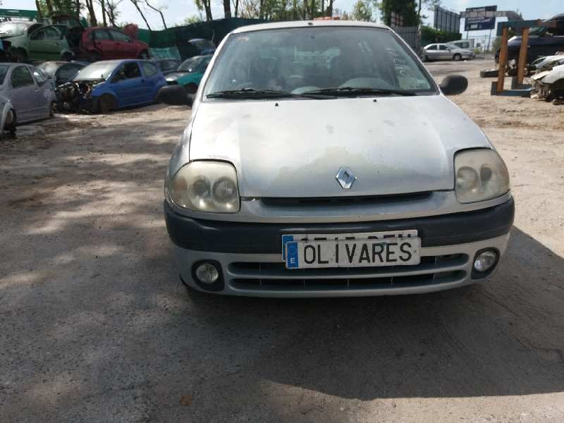 renault clio ii fase ii (b/cb0) 1.2   |   0.01 - ... | 2001 | 58 cv / 43 kw del año 2001