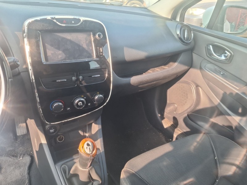 renault clio iv grandtour (kh_) del año 2014