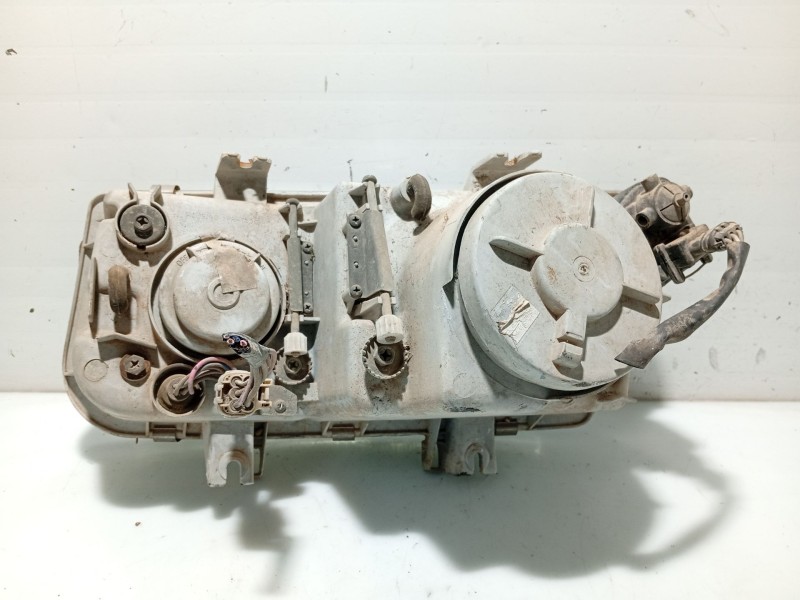 Recambio de faro derecho para tata safari (42_fd) 2.0 d 4x4 referencia OEM IAM 00858FD  