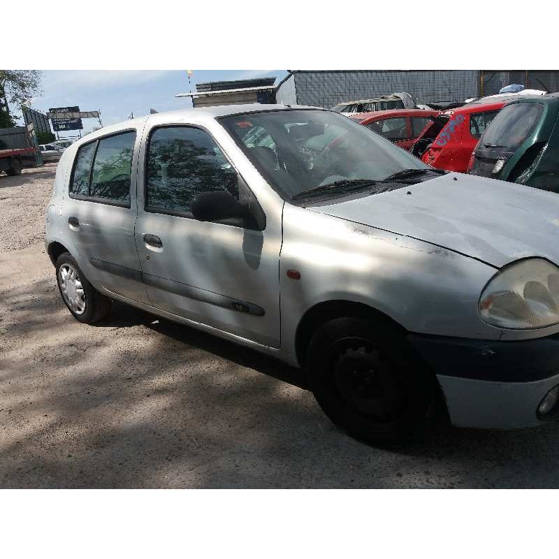 renault clio ii fase ii (b/cb0) 1.2   |   0.01 - ... | 2001 | 58 cv / 43 kw del año 2001