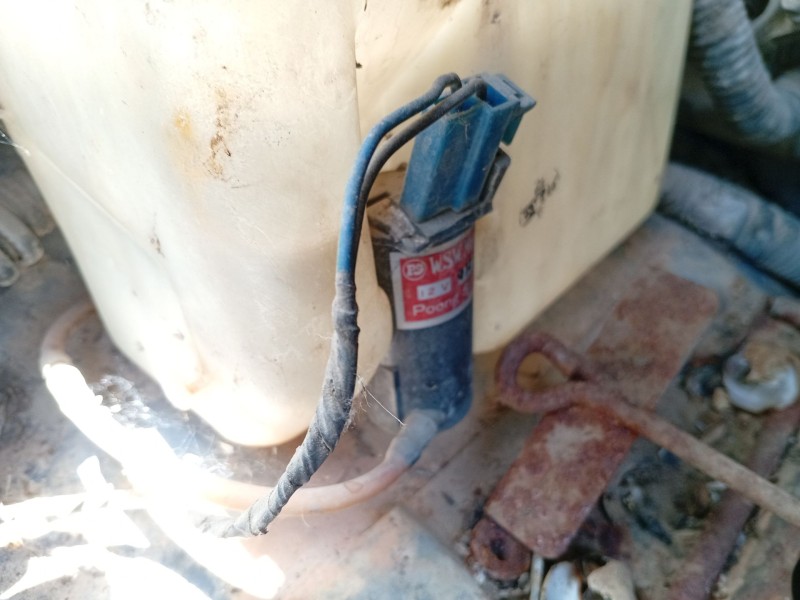 Recambio de bomba limpia para ssangyong korando referencia OEM IAM 8632005000  