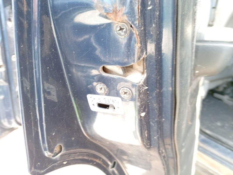 Recambio de cerradura puerta trasera izquierda para ssangyong korando referencia OEM IAM   