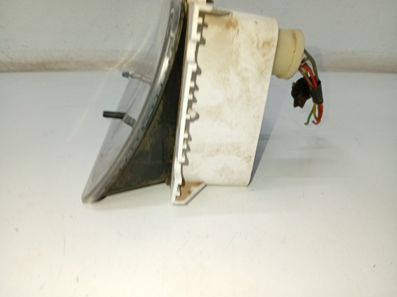 Recambio de cuadro instrumentos para ssangyong korando referencia OEM IAM 20017110  