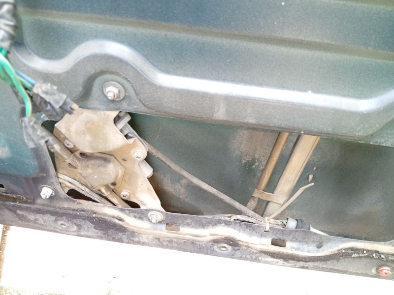 Recambio de elevalunas delantero derecho para ssangyong korando referencia OEM IAM   