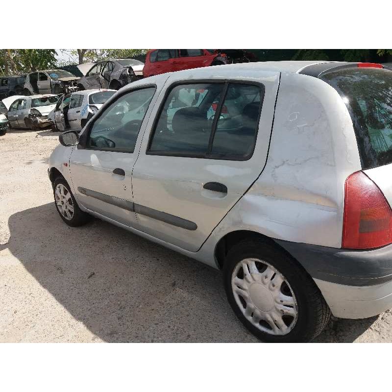 renault clio ii fase ii (b/cb0) 1.2   |   0.01 - ... | 2001 | 58 cv / 43 kw del año 2001