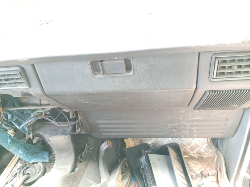 Recambio de guantera para ssangyong korando referencia OEM IAM   