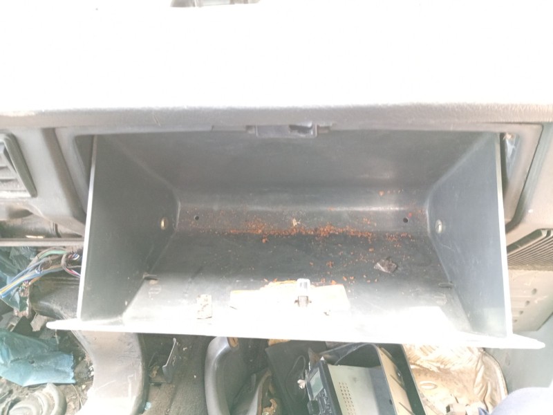 Recambio de guantera para ssangyong korando referencia OEM IAM   