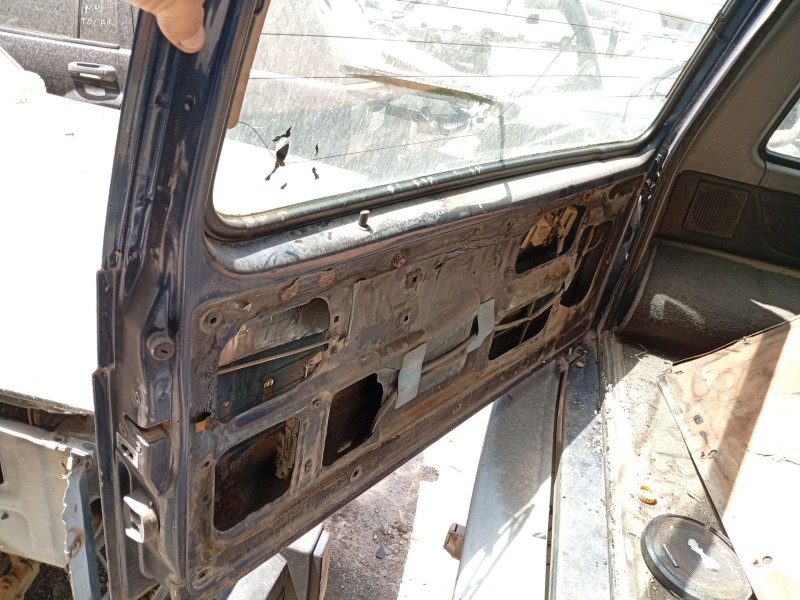 Recambio de porton trasero para ssangyong korando referencia OEM IAM   