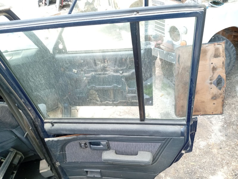 Recambio de puerta trasera derecha para ssangyong korando referencia OEM IAM   