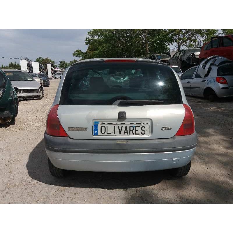 renault clio ii fase ii (b/cb0) 1.2   |   0.01 - ... | 2001 | 58 cv / 43 kw del año 2001