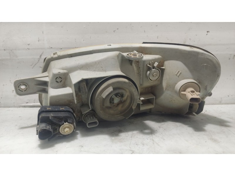 Recambio de faro derecho para hyundai accent (lc) 1.3 cat referencia OEM IAM 9210225020  