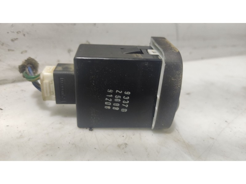 Recambio de mando luces para hyundai accent (lc) 1.3 cat referencia OEM IAM 9337025000  
