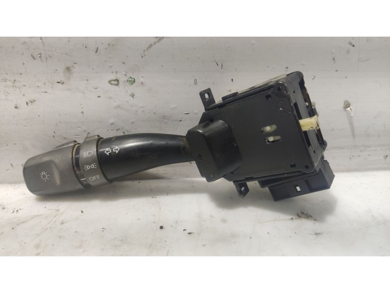 Recambio de mando intermitentes para hyundai accent (lc) 1.3 cat referencia OEM IAM 9342025100YN  