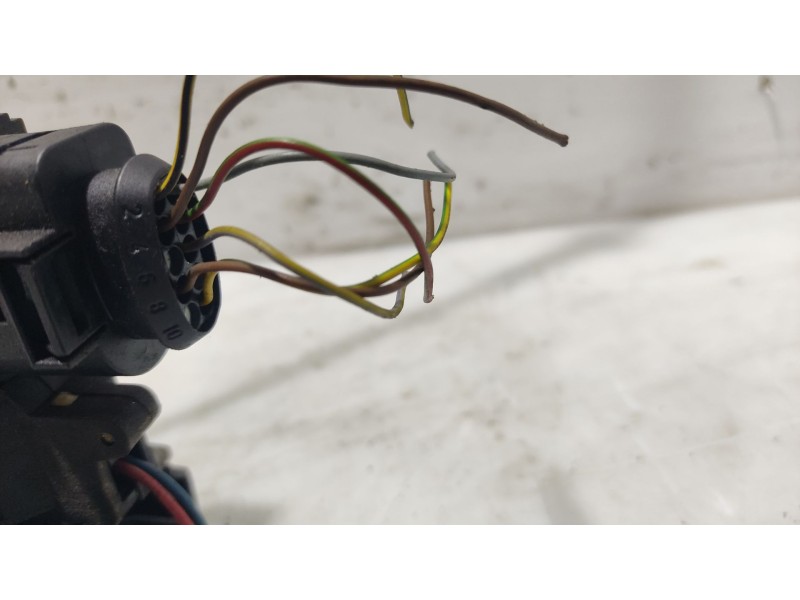 Recambio de cerradura puerta delantera derecha para skoda octavia berlina (1z3) active referencia OEM IAM 3D1837016AC  