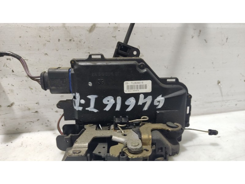 Recambio de cerradura puerta trasera izquierda para skoda octavia berlina (1z3) active referencia OEM IAM 7L083905  