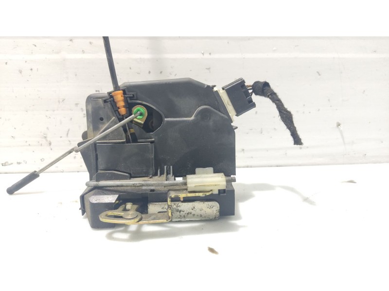 Recambio de cerradura puerta trasera derecha para rover serie 75 (rj) referencia OEM IAM FQM000090  