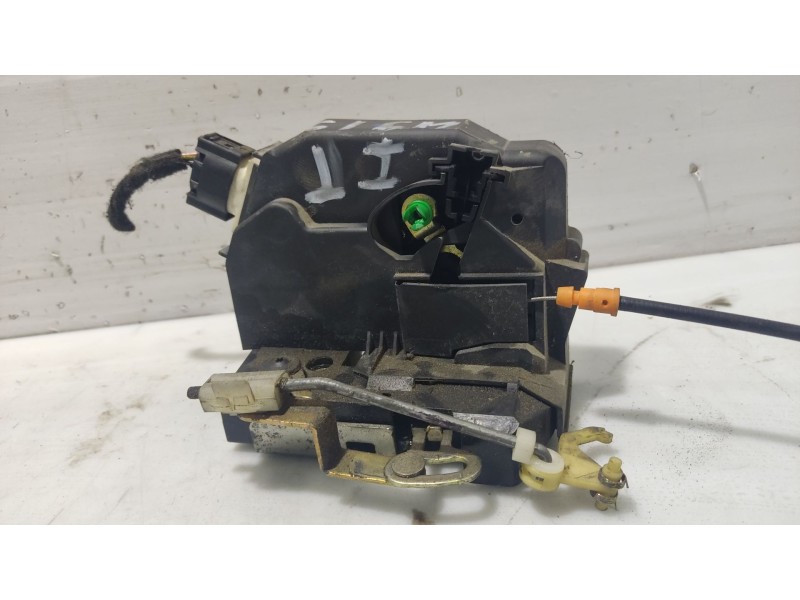 Recambio de cerradura puerta trasera izquierda para rover serie 75 (rj) referencia OEM IAM FQM000090  