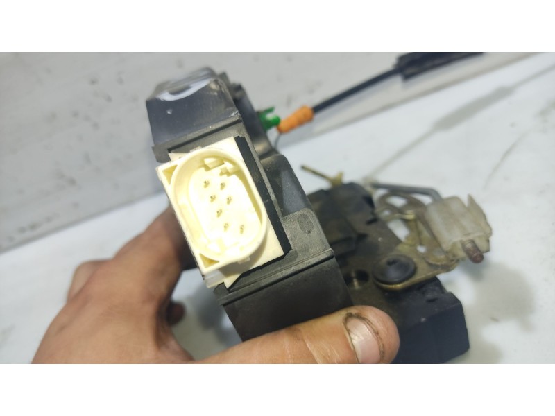 Recambio de cerradura puerta trasera izquierda para rover serie 75 (rj) referencia OEM IAM FQM000090  