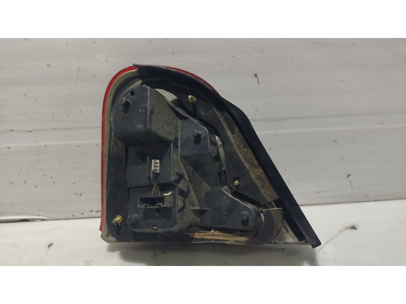 Recambio de piloto trasero derecho para rover serie 75 (rj) referencia OEM IAM XFB101300  