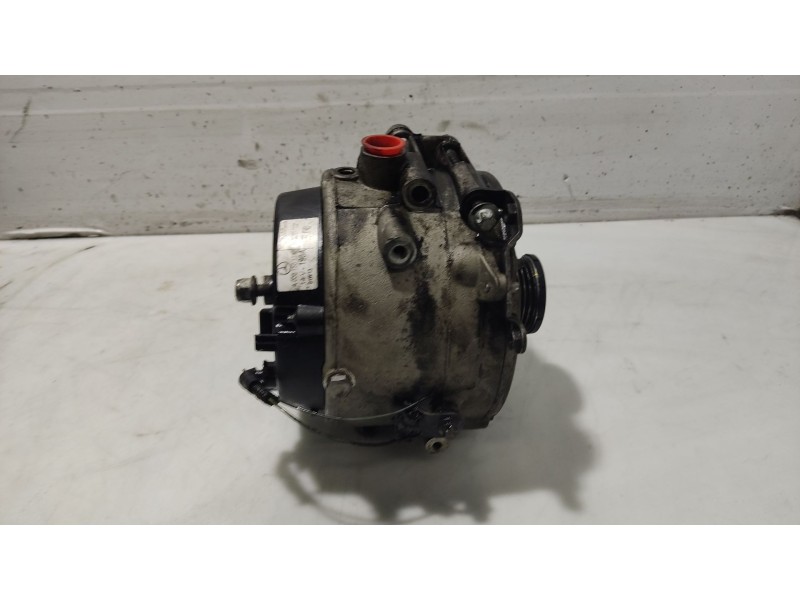 Recambio de alternador para mercedes-benz clase c (w203) berlina referencia OEM IAM A0001501750  