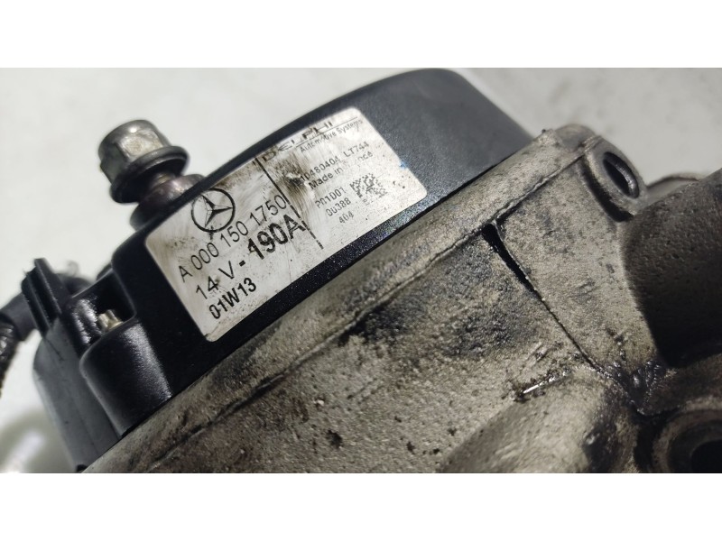 Recambio de alternador para mercedes-benz clase c (w203) berlina referencia OEM IAM A0001501750  
