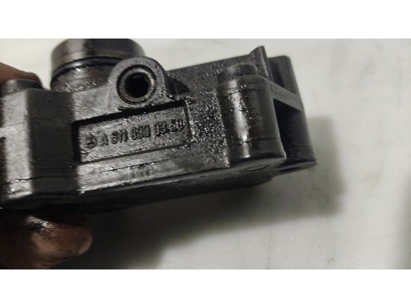 Recambio de bomba combustible para mercedes-benz clase c (w203) berlina referencia OEM IAM A6110900350  