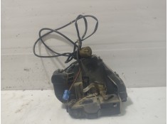 Recambio de cerradura puerta trasera izquierda para mercedes-benz clase c (w203) berlina referencia OEM IAM 2037300135 004141112