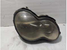 Recambio de faro derecho para mercedes-benz clase c (w203) berlina referencia OEM IAM A2038200261  