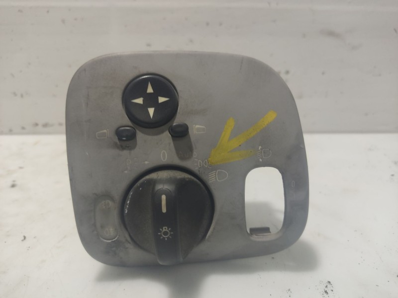 Recambio de mando luces para mercedes-benz clase c (w203) berlina referencia OEM IAM A2035450604  04058516