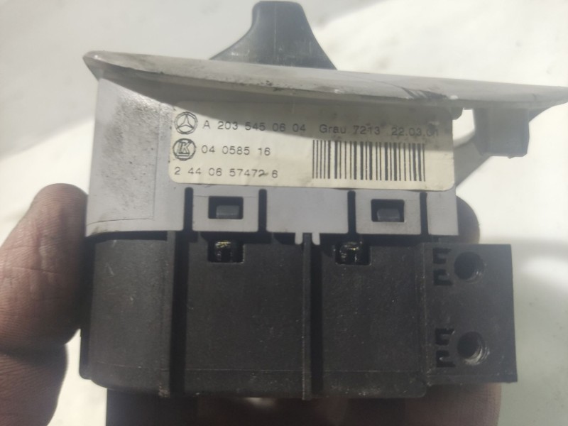 Recambio de mando luces para mercedes-benz clase c (w203) berlina referencia OEM IAM A2035450604  04058516