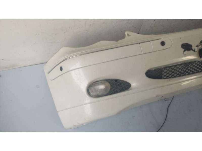 Recambio de paragolpes delantero para mercedes-benz clase c (w203) berlina referencia OEM IAM A2038850025  