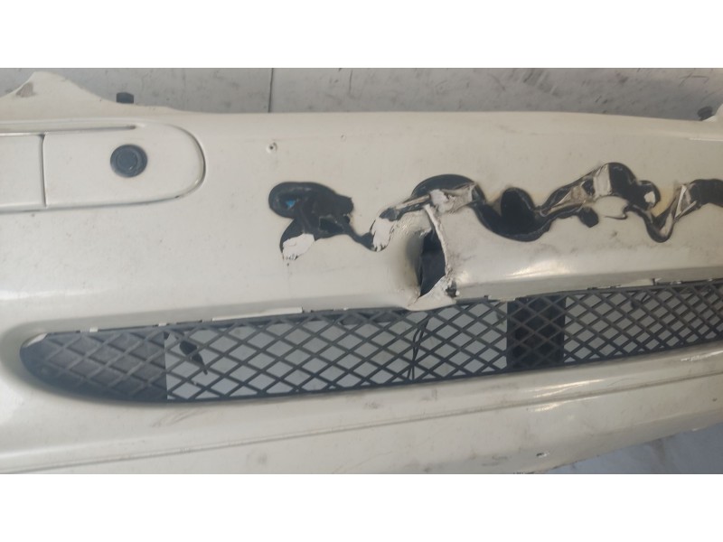 Recambio de paragolpes delantero para mercedes-benz clase c (w203) berlina referencia OEM IAM A2038850025  