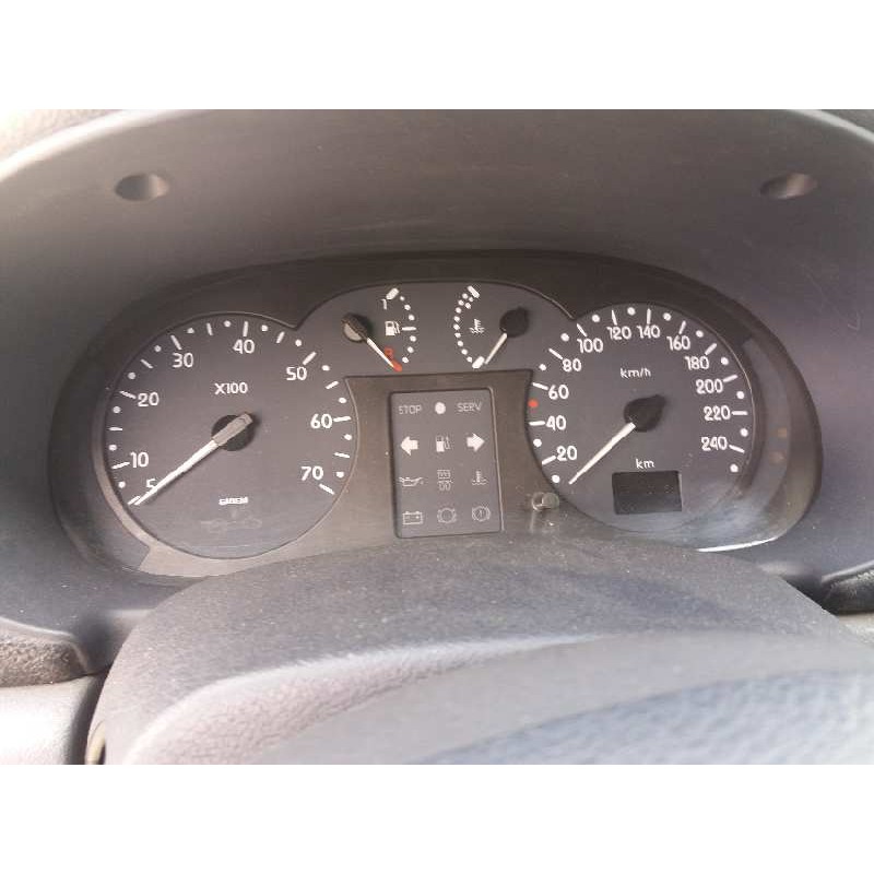 renault clio ii fase ii (b/cb0) 1.2   |   0.01 - ... | 2001 | 58 cv / 43 kw del año 2001