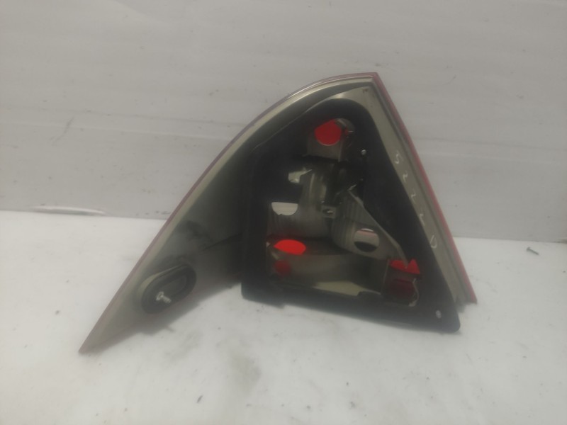 Recambio de piloto trasero derecho para mercedes-benz clase c (w203) berlina referencia OEM IAM A2038200264  