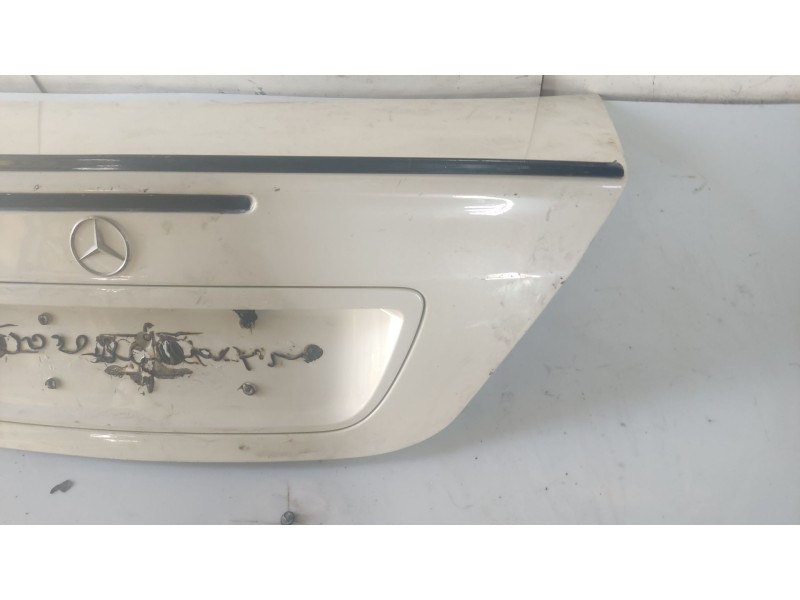 Recambio de porton trasero para mercedes-benz clase c (w203) berlina referencia OEM IAM A2037500175  
