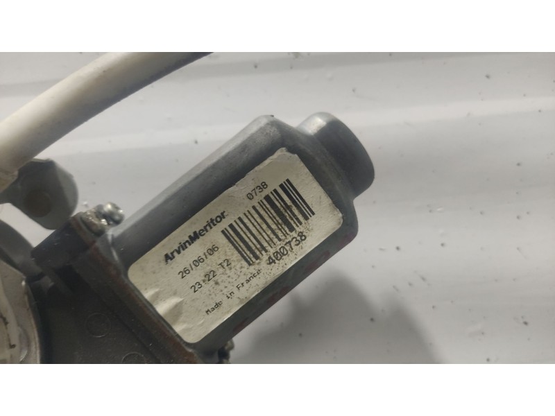 Recambio de elevalunas delantero derecho para renault master ii phase 2 caja cerrada referencia OEM IAM 8200467967  